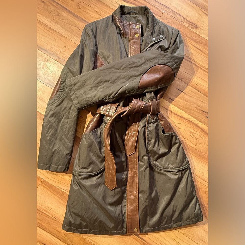 Danier Leather Olive Brown Jacket Barn Jacket with Tan Leather Trim/Synch Waist
